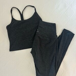 Beyond Yoga Charcoal Gray Activewear Set